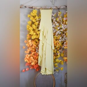 Elegant Yellow Ruffled Dress